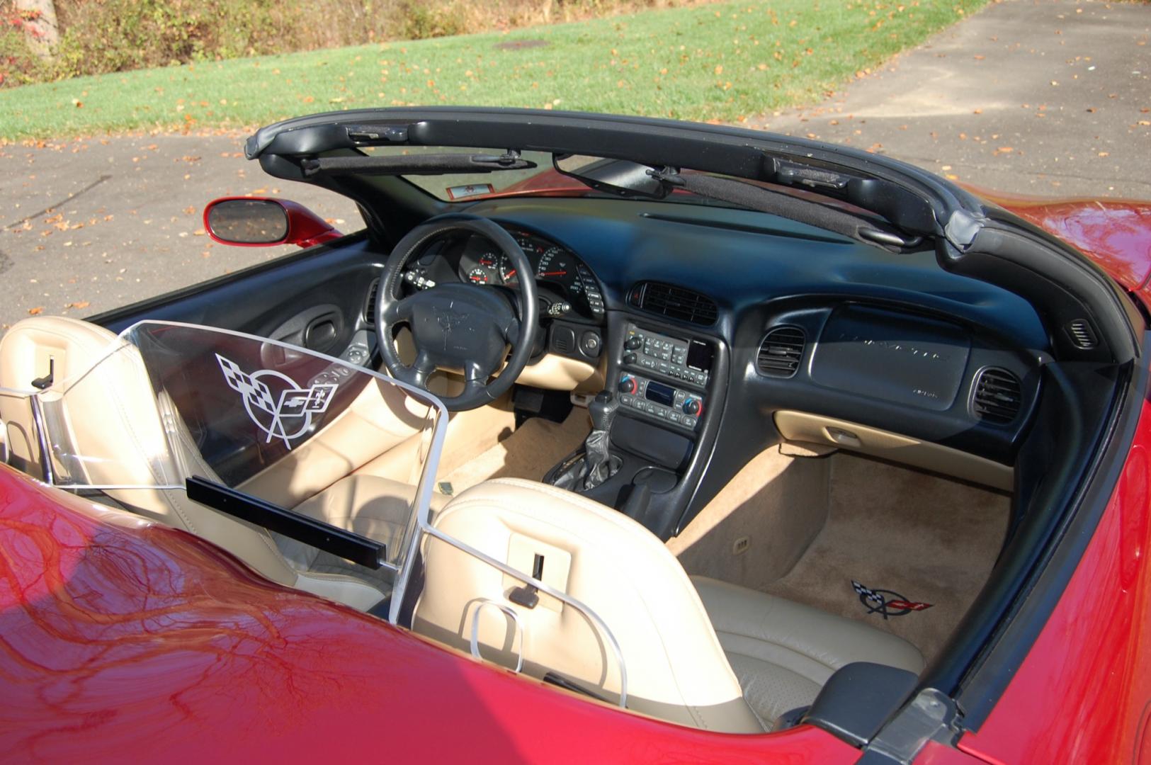 1998 Burgundy /Beige Leather Chevrolet Corvette (1G1YY32G9W5) with an 5.7 liter V8 engine, Automatic transmission, located at 6528 Lower York Road, New Hope, PA, 18938, (215) 862-9555, 40.358707, -74.977882 - Photo#43